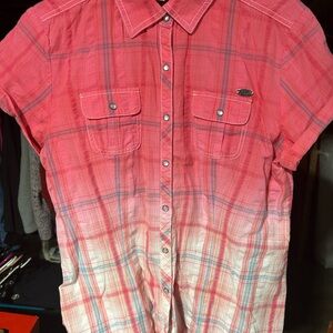 Women’s pink Harley Davidson shirt short sleeved size L